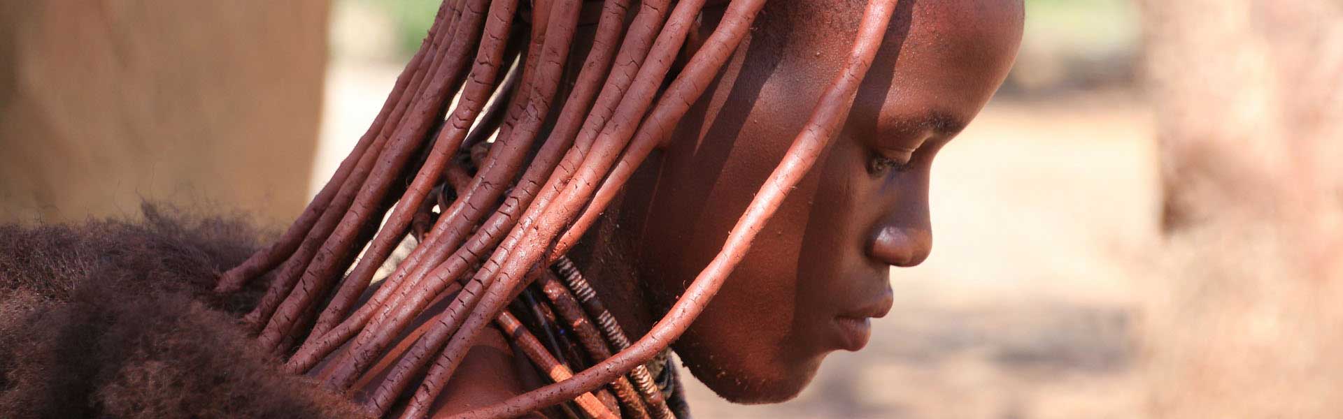 Voyage Namibie : Femme du peuple Himba en Namibie