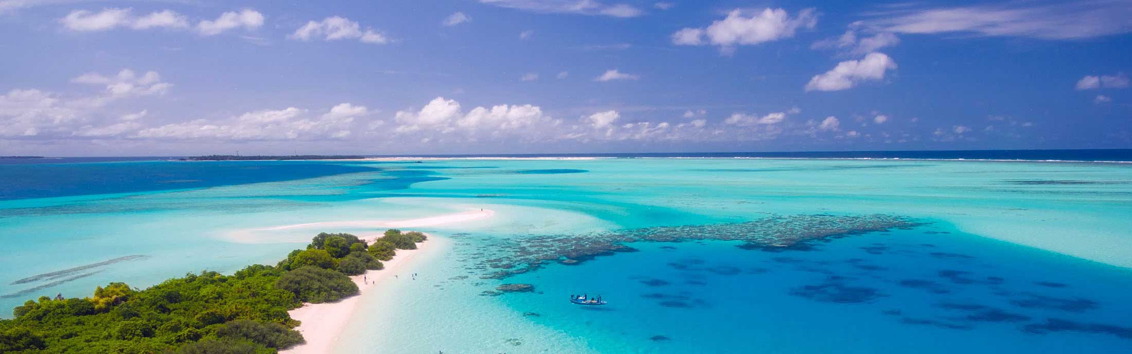 Voyage Maldives : Île de l'atoll des Maldives en océan indien